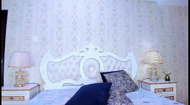 TianahGlow online show from March 10, 2025, 11:49 pm