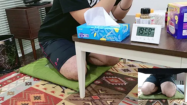 YARASERO-kun online show from October 15, 2025, 10:59 am