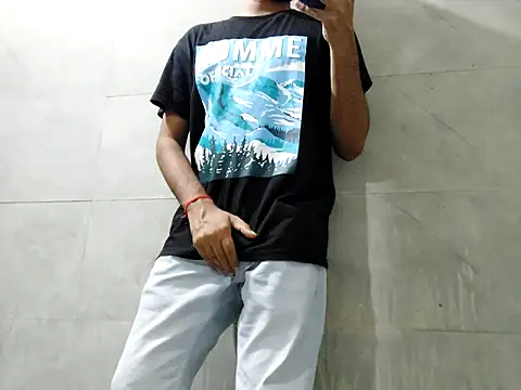 Lustyluckyy online show from October 6, 2025, 7:11 pm