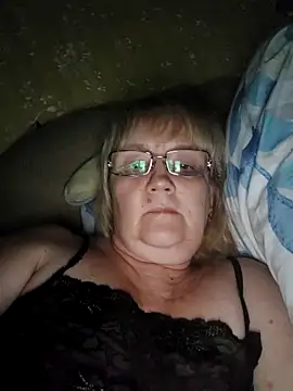 Snapshot of Violet5364 chatting on November 24, 2025, 9:36 pm Violet5364 online show from November 24, 2025, 9:36 pm