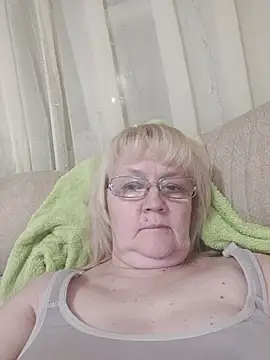 Snapshot of Violet5364 chatting on December 1, 2025, 8:47 pm Violet5364 online show from December 1, 2025, 8:47 pm