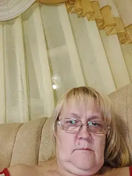 Snapshot of Violet5364 chatting on December 16, 2025, 9:09 pm Violet5364 online show from December 16, 2025, 9:09 pm