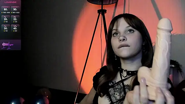 marynixoxo online show from March 1, 2025, 4:58 am