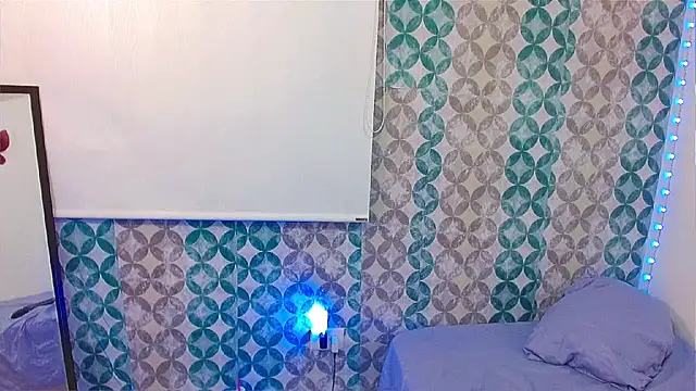 Emilybateee online show from February 25, 2025, 6:09 pm