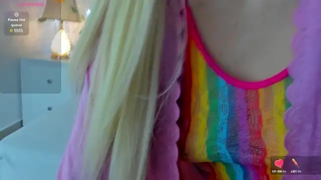 CandieGilson   online show from March 10, 2025, 6:34 pm