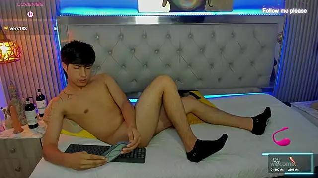 Estiv18  online show from September 29, 2025, 3:44 am