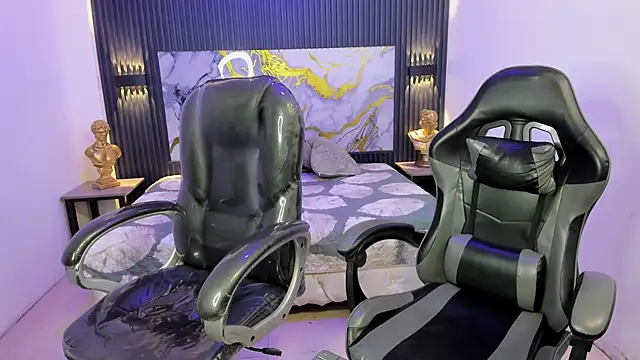 Estiv18  online show from April 21, 2026, 3:46 am