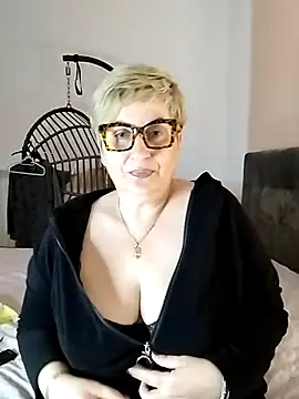 Pumabionda online show from March 18, 2025, 2:15 pm