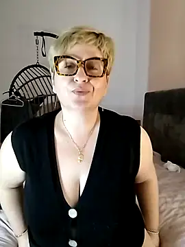 Pumabionda online show from March 18, 2025, 6:15 pm