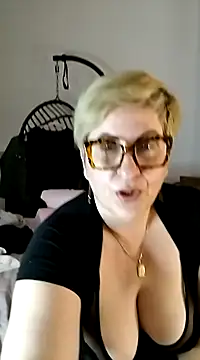 Pumabionda online show from March 22, 2025, 3:42 pm