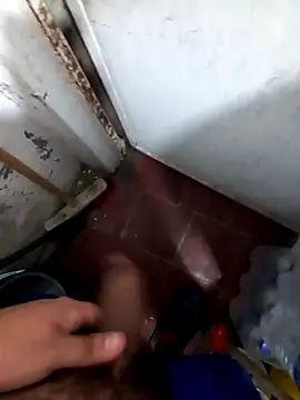 Snapshot of Angeloc1ty chatting on February 12, 2025, 2:54 pm Angeloc1ty online show from February 12, 2025, 2:54 pm