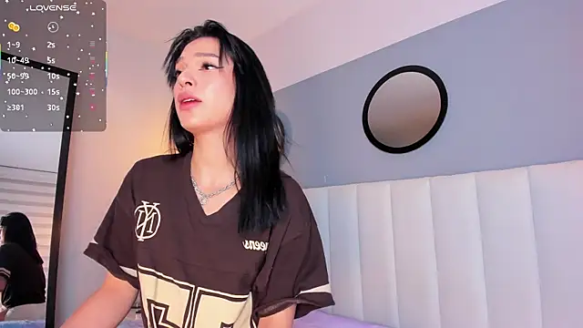 alice lodge online show from November 26, 2025, 3:07 am