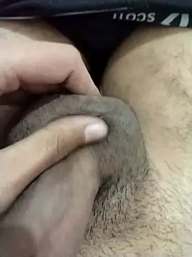 dreamboy3345 online show from January 17, 2026, 12:32 pm