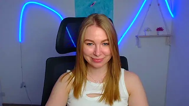 Snapshot of Dana_flowers chatting on May 19, 2026, 5:36 am Dana flowers online show from May 19, 2026, 5:36 am