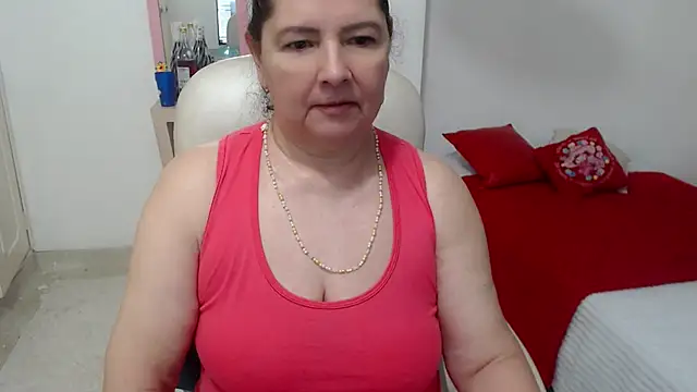 Snapshot of leonela_69 chatting on June 4, 2026, 10:21 am leonela 69 online show from June 4, 2026, 10:21 am