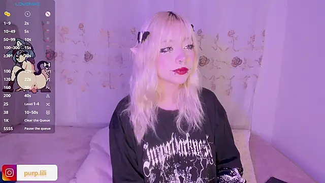Snapshot of purplelilith3 chatting on April 23, 2026, 6:36 am purplelilith3 online show from April 23, 2026, 6:36 am