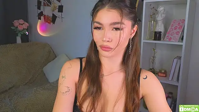 Caroline  Brown online show from October 9, 2025, 4:10 am