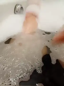 flo000031 online show from March 27, 2026, 2:06 pm