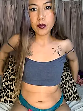 Tiff Doll online show from September 27, 2025, 4:23 pm