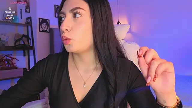 Miller Vanessa  online show from April 21, 2026, 8:34 pm