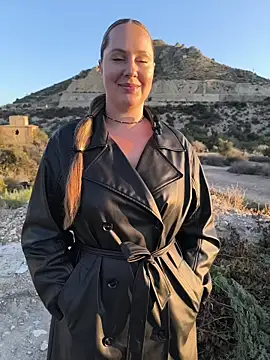 Mona Plus online show from October 18, 2025, 6:48 am