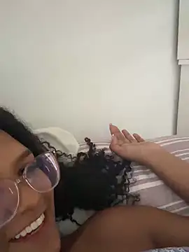 KylieGomeez online show from October 26, 2025, 6:14 pm