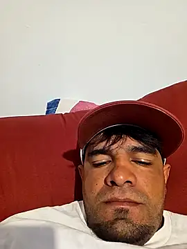 guajiro276565 online show from April 2, 2026, 6:05 pm