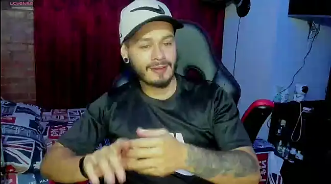 Snapshot of ragnar_lothbrok777 chatting on February 19, 2025, 2:01 am ragnar lothbrok777 online show from February 19, 2025, 2:01 am