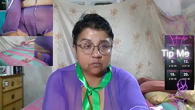 erinadarling79 online show from October 11, 2025, 2:33 am