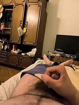 xxxdeo online show from April 15, 2026, 3:02 am