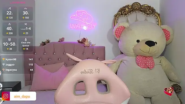 LUDO KITTY TAY online show from March 5, 2025, 10:33 am