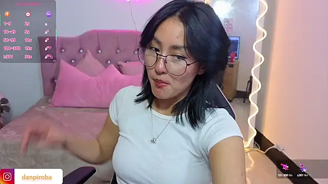 LUDO KITTY TAY online show from October 11, 2025, 3:28 am