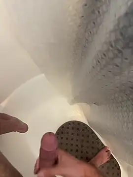 danyh2023 online show from April 19, 2026, 6:43 pm