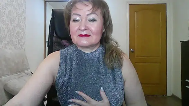 Victoria secrets  online show from February 28, 2025, 2:20 pm