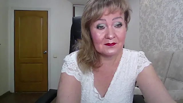 Victoria secrets  online show from September 12, 2025, 11:43 am