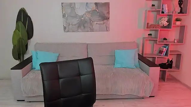 GabriellaMays online show from April 10, 2026, 5:12 am