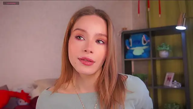 TaiteBayles online show from April 10, 2026, 1:55 am