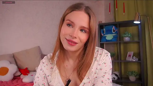 TaiteBayles online show from April 22, 2026, 1:41 am