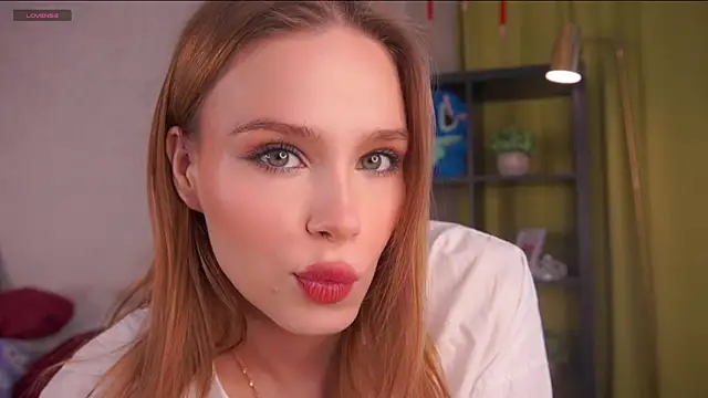 TaiteBayles online show from April 23, 2026, 1:40 am