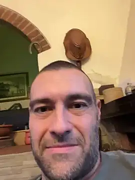 Snapshot of Jackcazzone_82 chatting on March 1, 2025, 11:26 pm Jackcazzone 82 online show from March 1, 2025, 11:26 pm