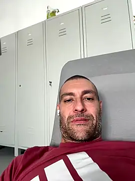 Snapshot of Jackcazzone_82 chatting on September 20, 2025, 12:06 pm Jackcazzone 82 online show from September 20, 2025, 12:06 pm