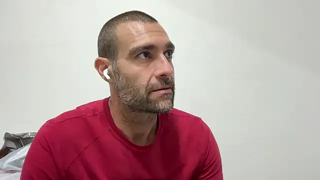 Snapshot of Jackcazzone_82 chatting on October 14, 2025, 5:03 pm Jackcazzone 82 online show from October 14, 2025, 5:03 pm