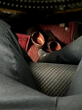 BadboySLR 8899 online show from September 17, 2025, 11:12 am