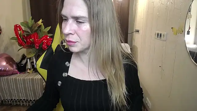 TessaDaybreak online show from February 22, 2025, 4:40 pm