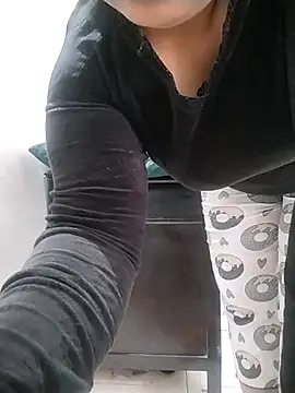 Dalou3a-69 online show from February 10, 2026, 12:20 pm