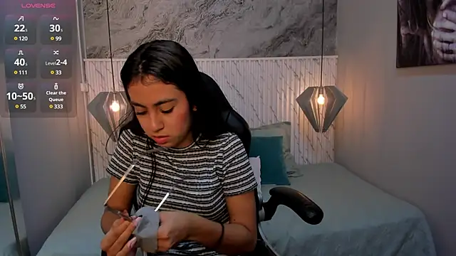 lucelly 15 online show from February 18, 2025, 11:44 am