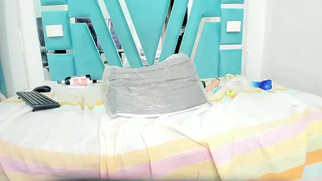 Snapshot of ebony_valentina chatting on March 20, 2025, 4:51 am ebony valentina online show from March 20, 2025, 4:51 am