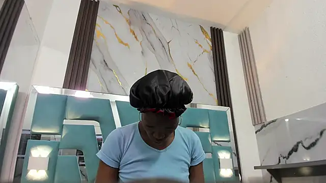 Snapshot of ebony_valentina chatting on December 14, 2025, 11:37 am ebony valentina online show from December 14, 2025, 11:37 am