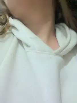  ivyginger online show from December 5, 2025, 3:48 am