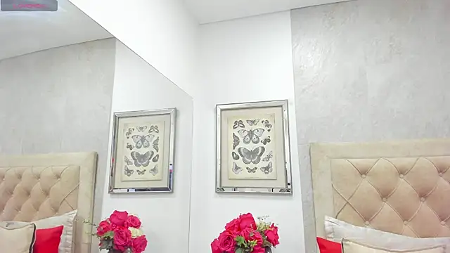 KimberlyBigBoobs online show from April 21, 2026, 10:34 pm